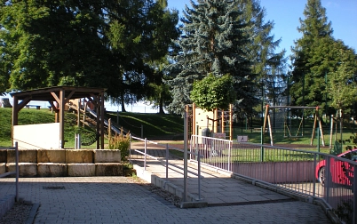 Spielplatz an der Grundschule Großschirma&nbsp;&copy;&nbsp;Stadt Großschirma